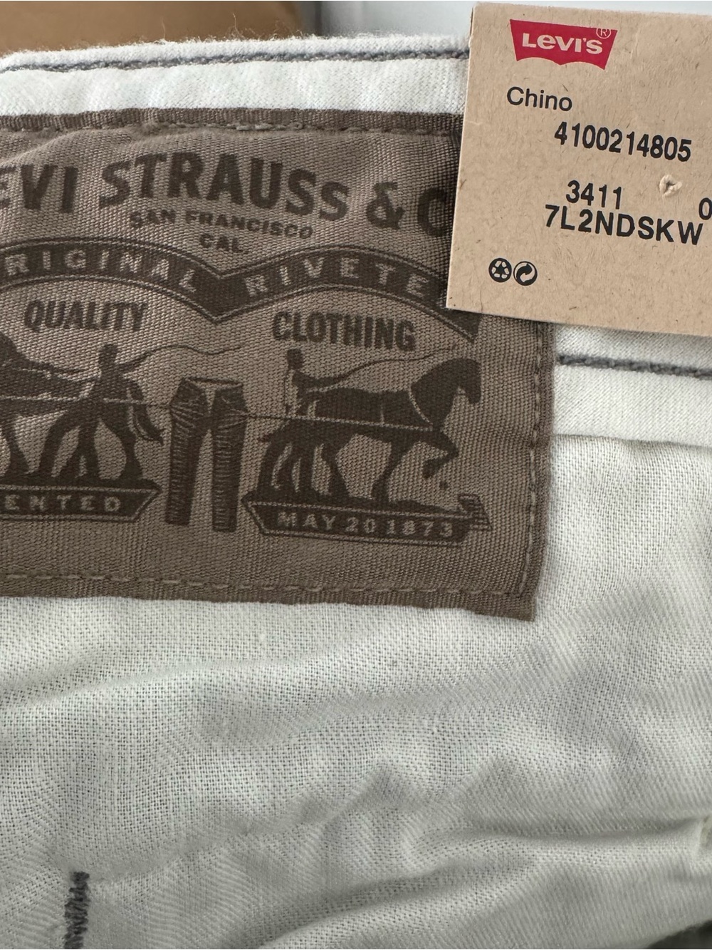 NWT Levi's Chino Pants Mens 42x30 Regular Fit Tapered Leg Olive Gray Flat Front - Picture 7 of 8